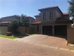 3 Bed Townhouse in Bartlett