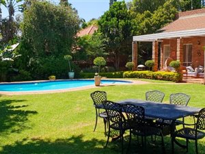4 Bed House in Die Wilgers