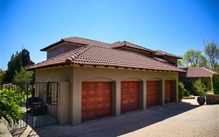 5 Bedroom House in Dainfern Valley