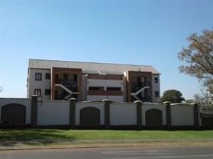 2 Bed Apartment in Montana Park