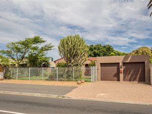 3 Bed House in Tableview