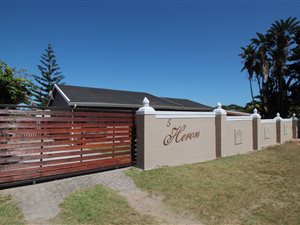 4 Bed House in West Bank