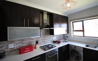 5 Bedroom Cluster in Cedar Creek