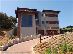 4 Bed House in Westbrook