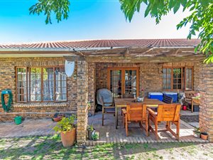 3 Bed House in Pearl Rise