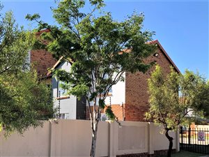 2 Bed Apartment in Karen Park