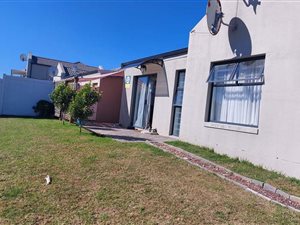 2 Bed Townhouse in Reebok