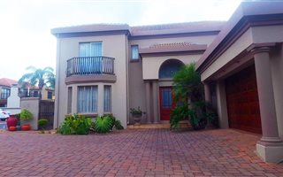 5 Bedroom House in Highveld