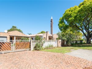 6 Bed House in George East
