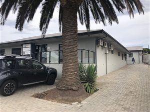 338 m² Office Space in Newton Park