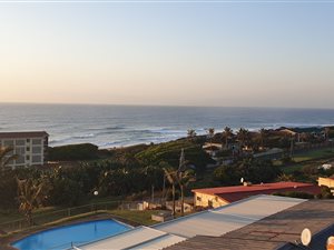 2 Bed Apartment in Hibberdene