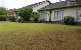 4 Bedroom House in Bisley