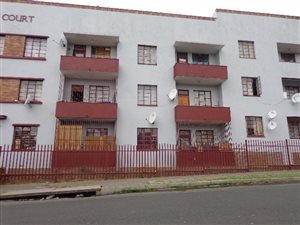 2 Bed Flat in Rosettenville