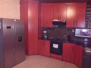 3 Bed House in Springs Central