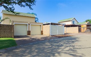 4 Bedroom Cluster in Pomona