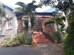 160 m² Office Space in Amanzimtoti