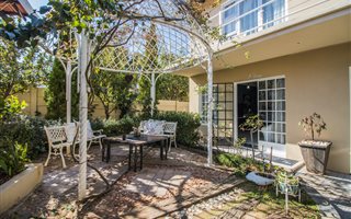 11 Bedroom House in Jordaan park