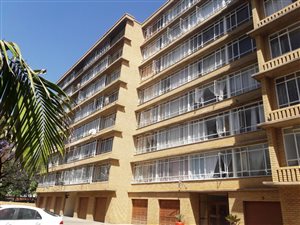 3 Bed Flat in Sunnyside