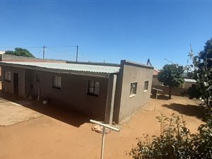 3 Bed House in Soshanguve