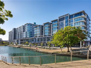 1 Bed Apartment in Foreshore