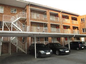 2 Bed Townhouse in Alberton