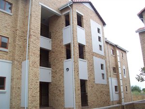 2 Bed Apartment in Randpark Ridge