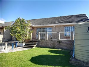 3 Bed Townhouse in Beacon Bay