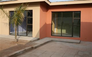 1 Bedroom Flat in Albertynshof