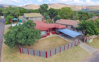 3 Bedroom House in Protea Park