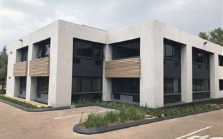 738 m² Commercial space in Morningside