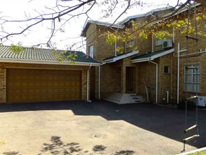 3 Bed House in Panorama Park