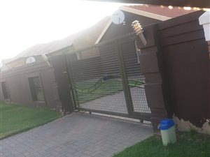 3 Bed House in Selcourt