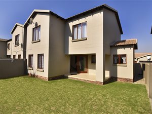 3 Bed Cluster in Country View