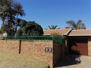 2 Bed Townhouse in Quellerie Park