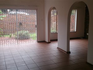 3 Bed Duplex in Monument Park