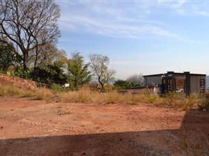745 m² Land available in Muckleneuk