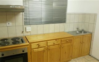 3 Bedroom Apartment in Gelvan Park