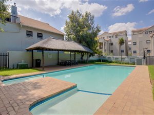 1 Bed Apartment in Paulshof