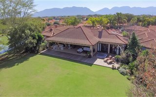 5 Bedroom House in Pecanwood