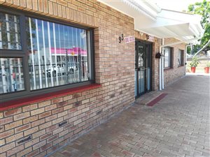 395 m² Commercial space in George South