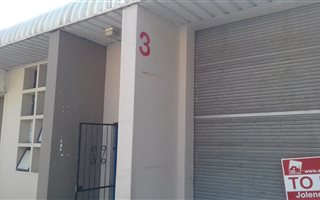 125 m² Industrial space in Halfway House
