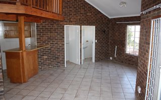 1 Bedroom House in Wilro Park