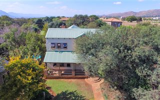 4 Bedroom House in The Coves
