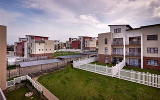 4 Bedroom Apartment in Barbeque Downs