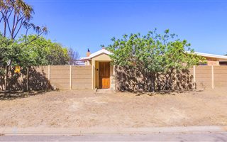 5 Bedroom House in Flamingo Vlei
