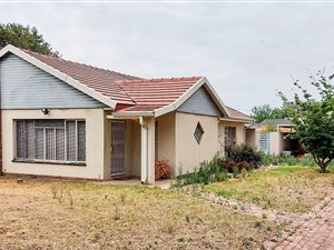 3 Bed House in Three Rivers