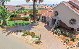 6 Bedroom House in Lenasia