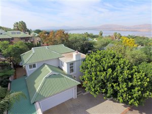 3 Bed House in Caribbean Beach Club