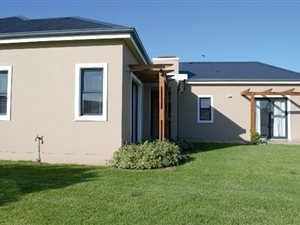 3 Bed House in Kraaibosch