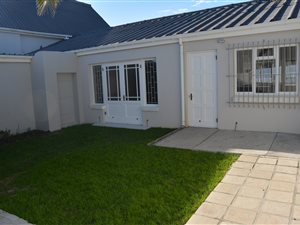 1 Bed Townhouse in Noordhoek